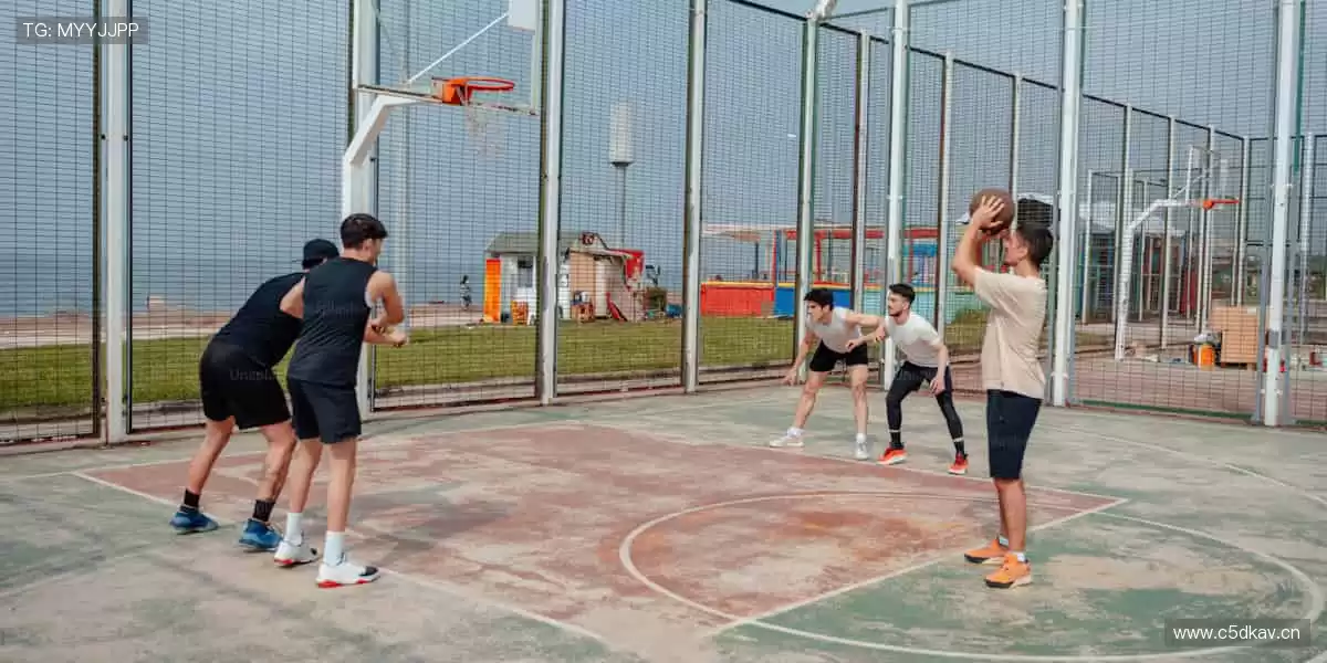 👕球迷专属，个性定制！每一件周边，都是热爱的勋章🎁